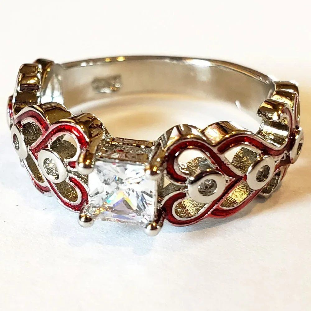Princess Cut Solitaire Red Enamel Love Hearts Ring in Sterling Silver Sz 5.5
